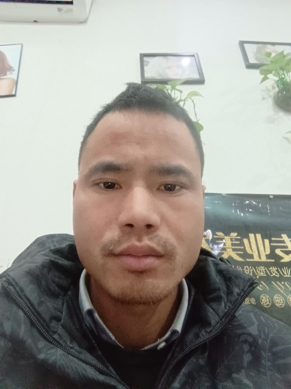 liuliyong的第一张照片--华容中老年相亲网